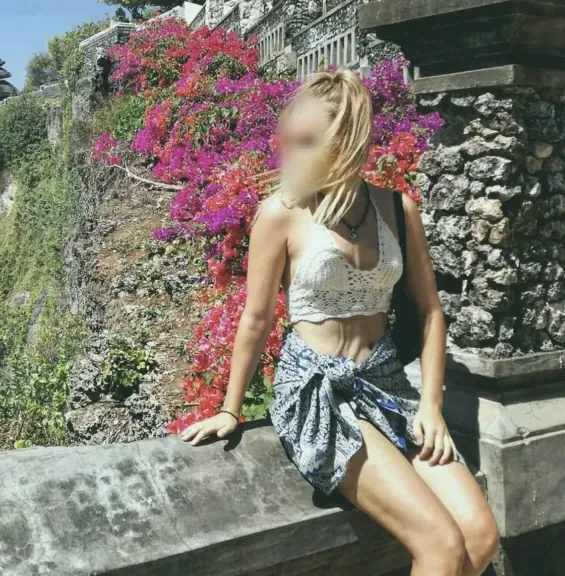 Alberte, 20