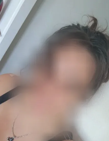 Fatima, 25