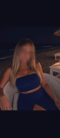 Kamilla, 38