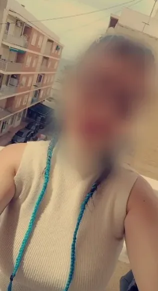 Leyla, 32