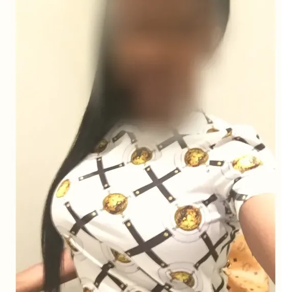 Selma, 36