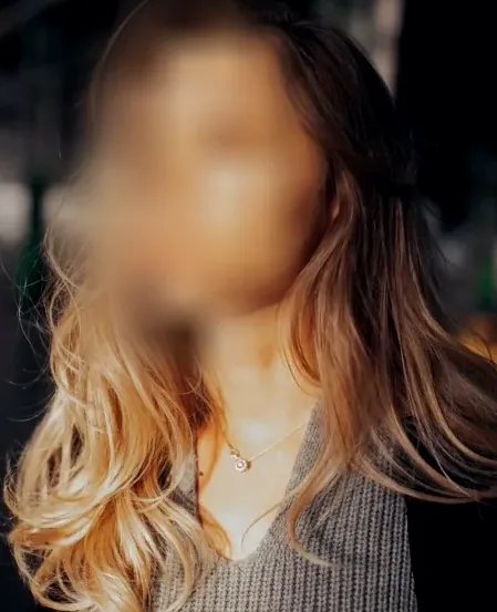 Sofia, 40