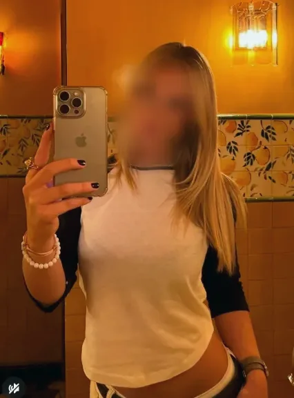 Sofie, 29